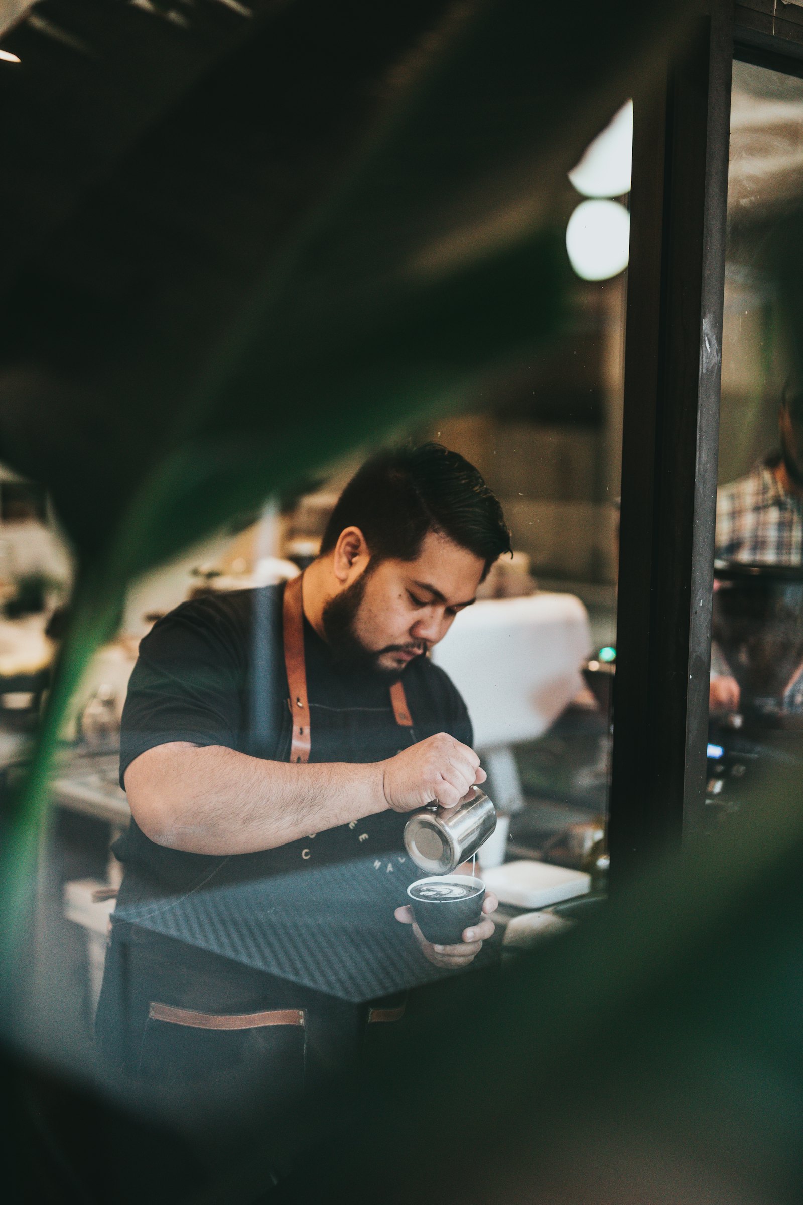 Barista bei der Arbeit